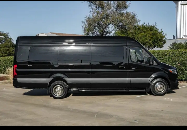 2024 Mercedes Benz Sprinter