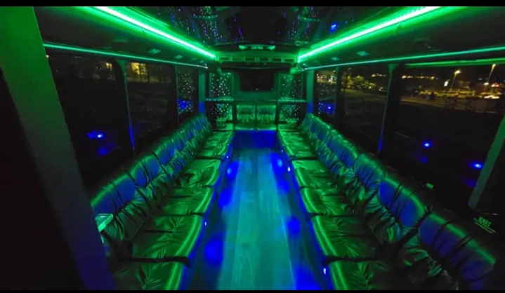 2007 Ford E-450 Party Bus