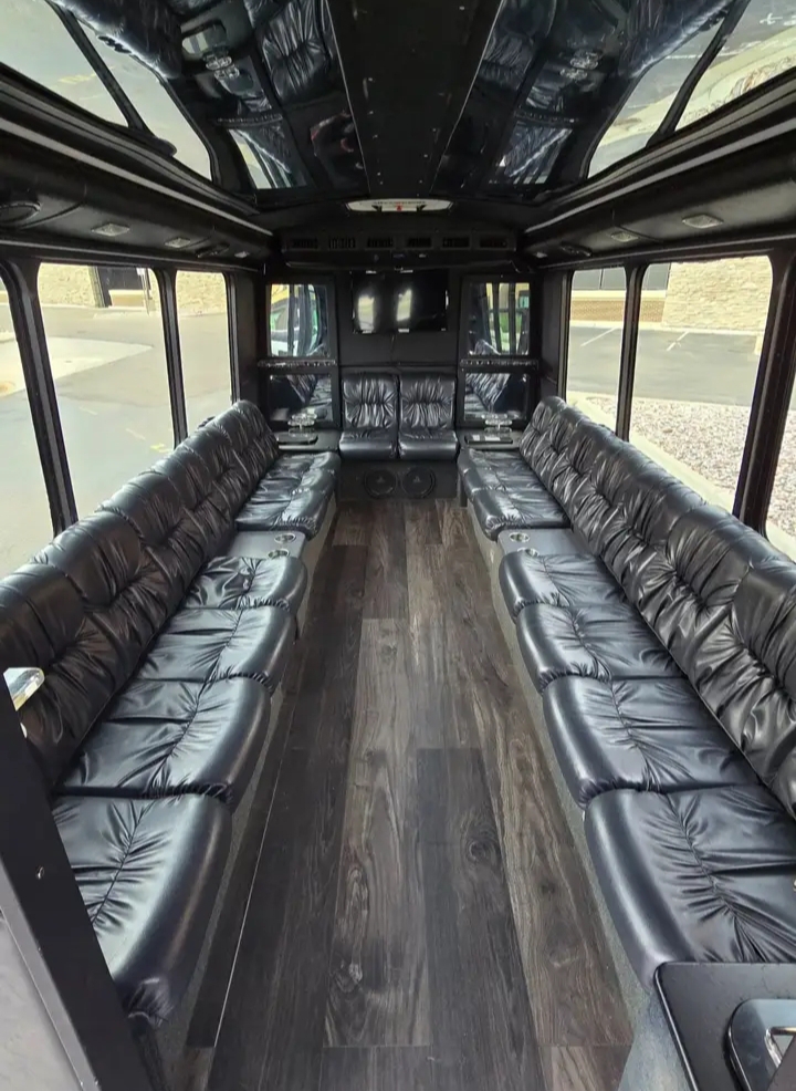 2007 Ford E-450 Party Bus