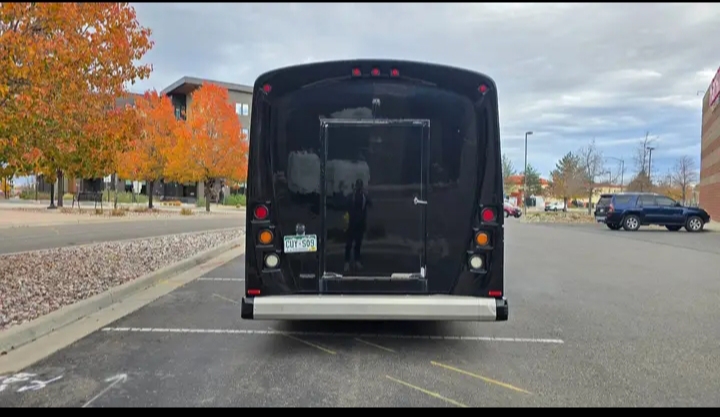 2007 Ford E-450 Party Bus
