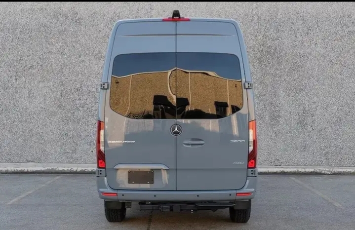 2025 Mercedes Benz Sprinter
