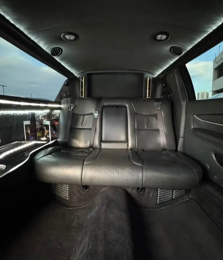 2016 Cadillac XTS Limousine