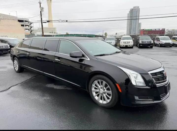 2016 Cadillac XTS Limousine