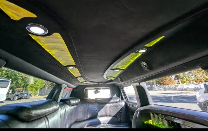 2013 Lincoln MKT Limousine