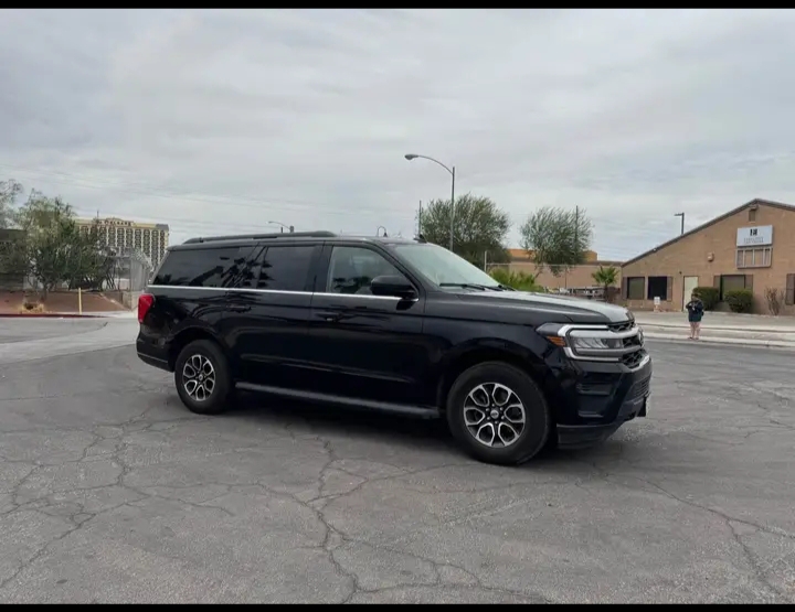 2022 Ford Expedition XLT SUV