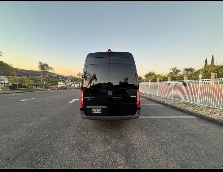 2025 Mercedes Benz Sprinter