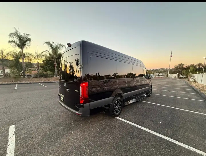 2025 Mercedes Benz Sprinter