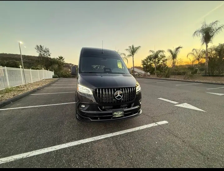 2025 Mercedes Benz Sprinter