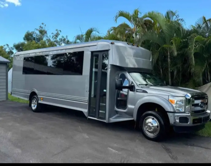 2015 Ford F-550 Party Bus For Sale