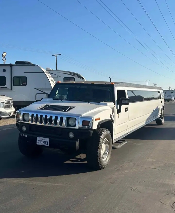 2006 Hummer H2  Limousine
