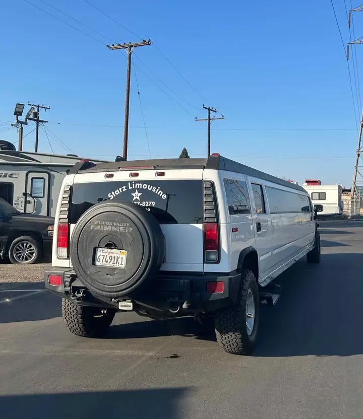 2006 Hummer H2  Limousine