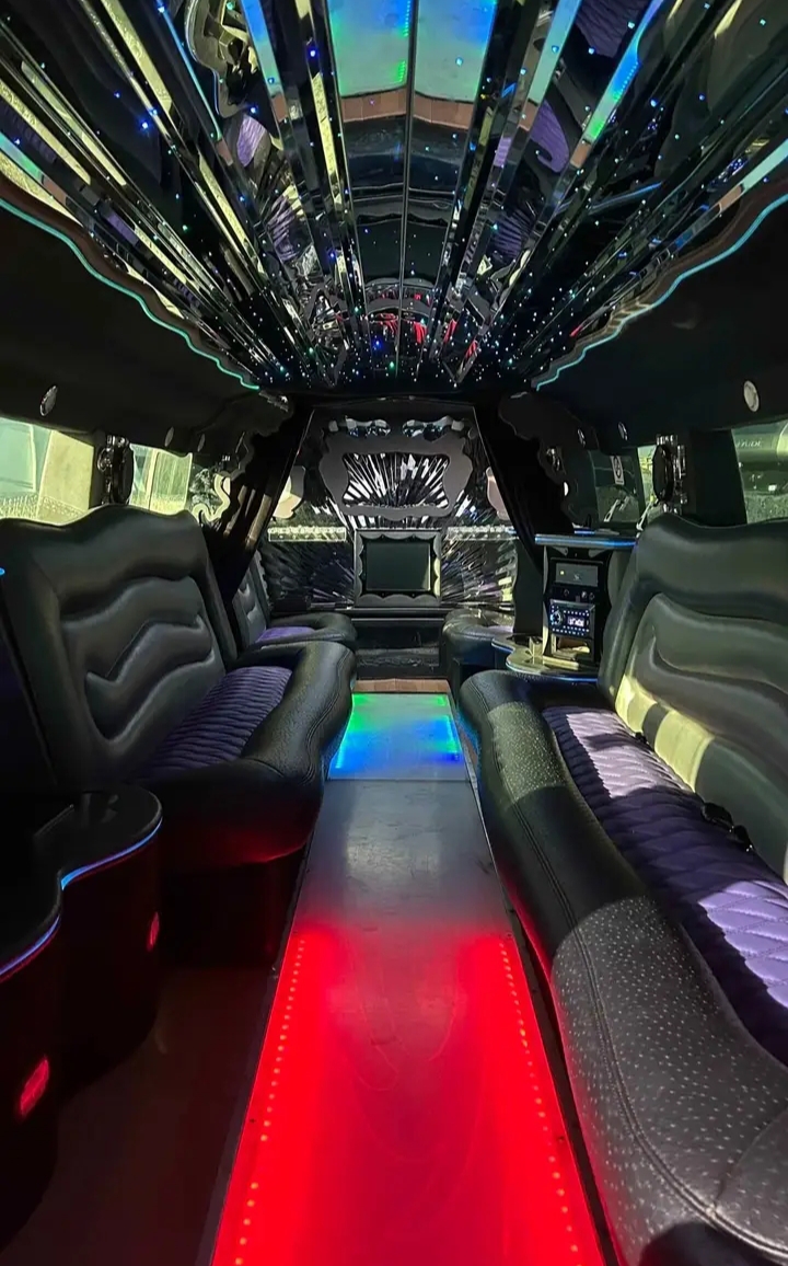2006 Hummer H2  Limousine