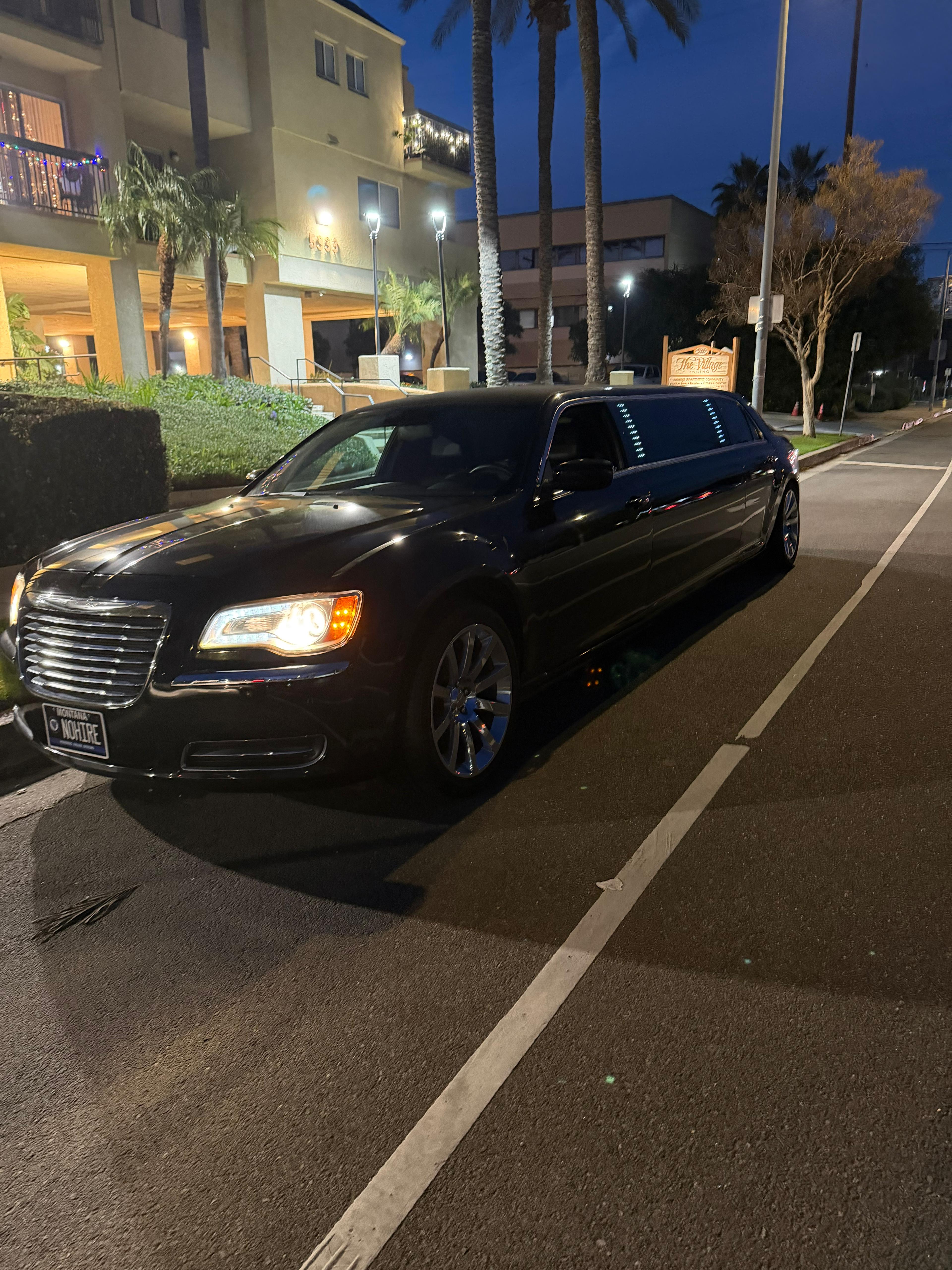 2013 Chrysler 300 Limousine