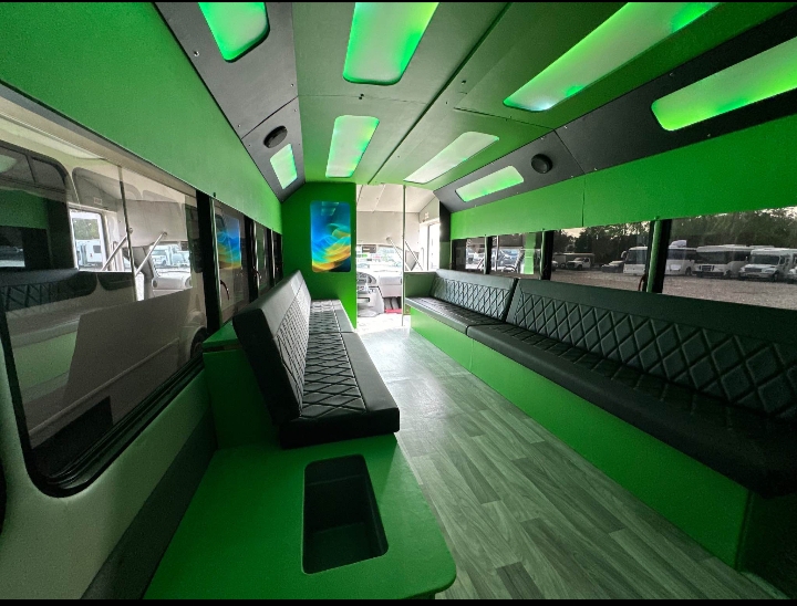 2008 Ford E-450 Party Bus