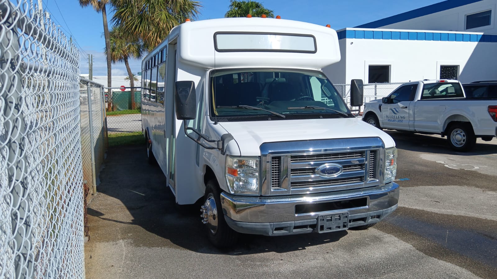 Ford E-450 2011