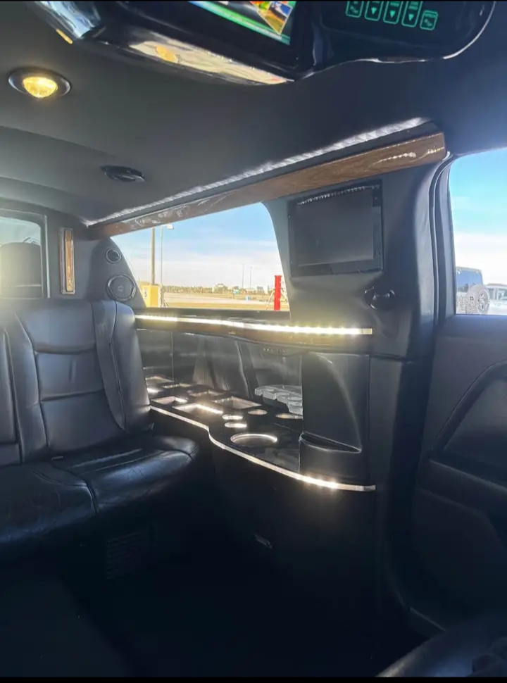 2017 Cadillac XTS Limousine