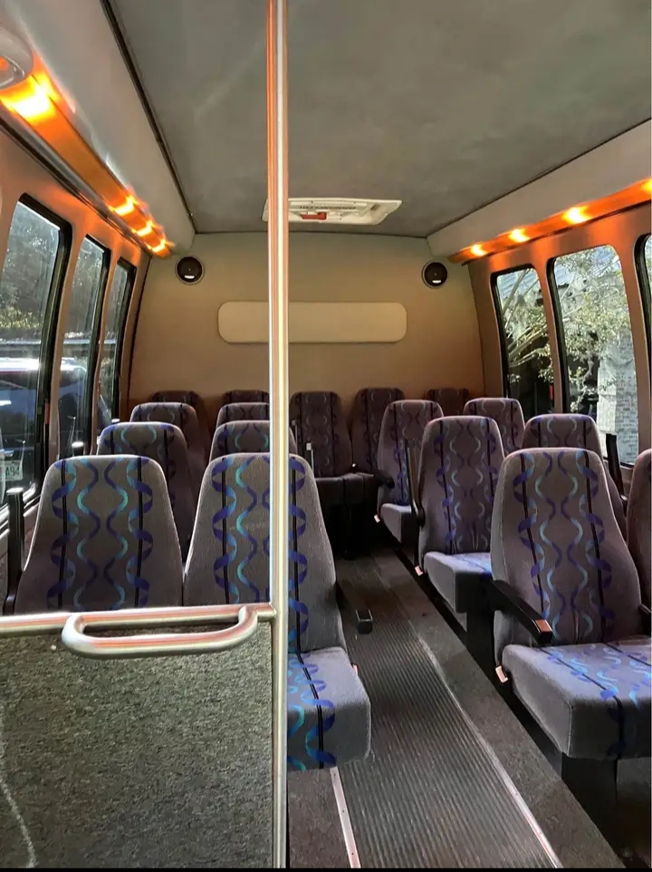 2003 Ford E-450 Shuttle Bus