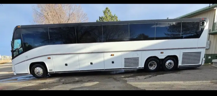 2013 MCI J4500 Motorcoach