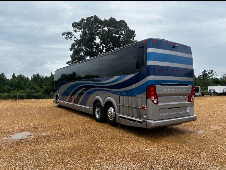 2015 Prevost H3 45 Motorcoach