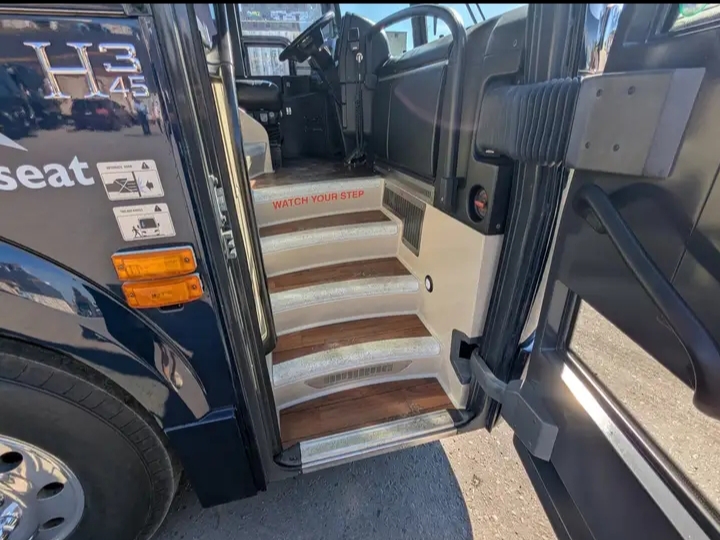 2015 Prevost H3 45 Motorcoach