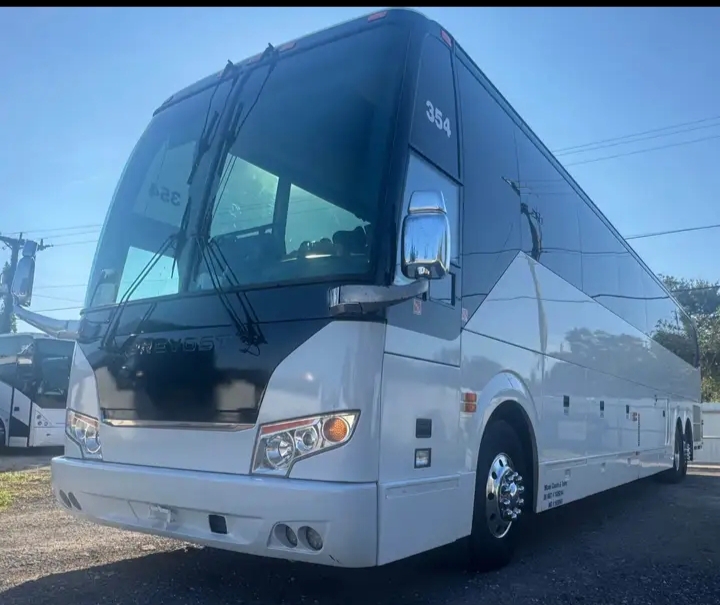 2016 Prevost H3-45 Motorcoach
