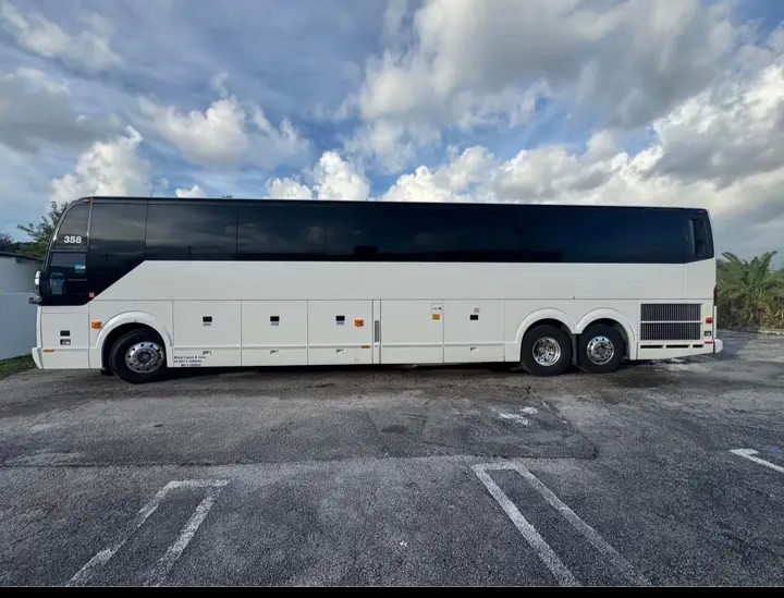2015 Prevost H3-45 Motorcoach