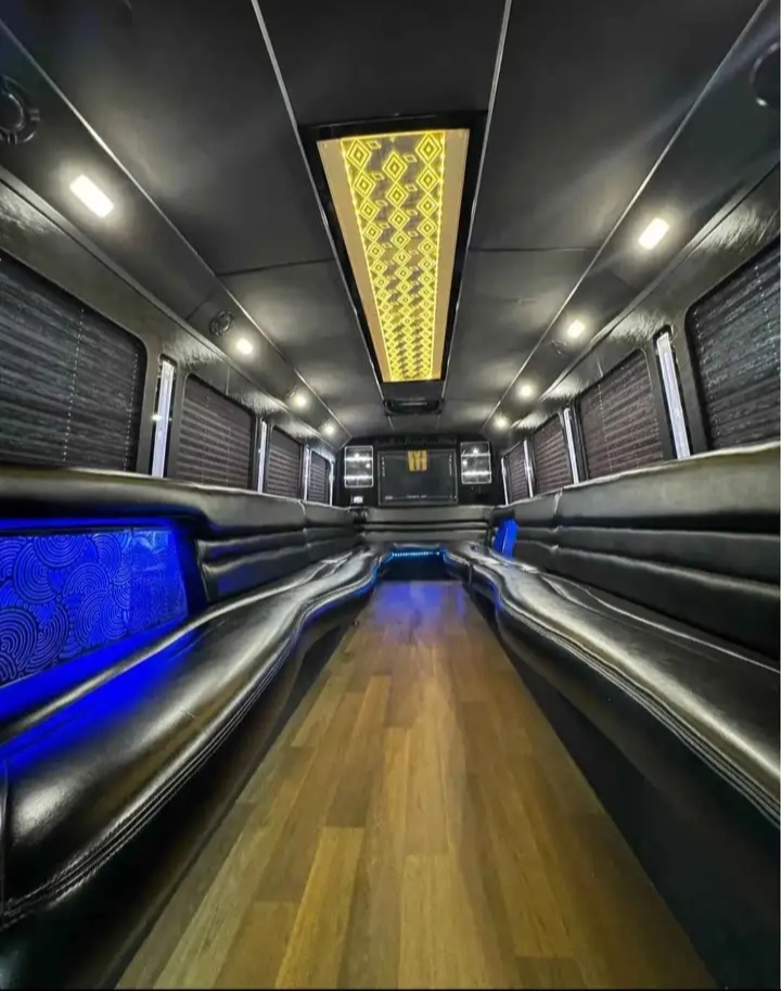 2015 Ford F-550 Party Bus