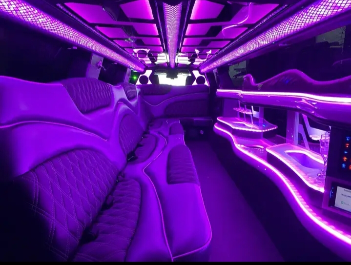 2018 Chrysler 300 Limousine