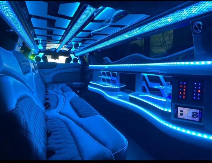 2018 Chrysler 300 Limousine