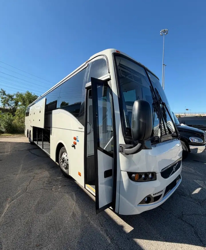 2025 Volvo 9700 Motorcoach
