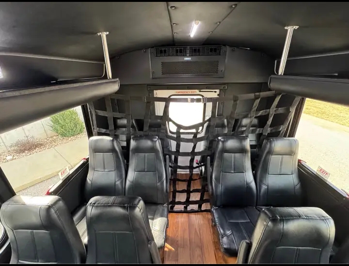 2015 Ford E-450 Shuttle Bus