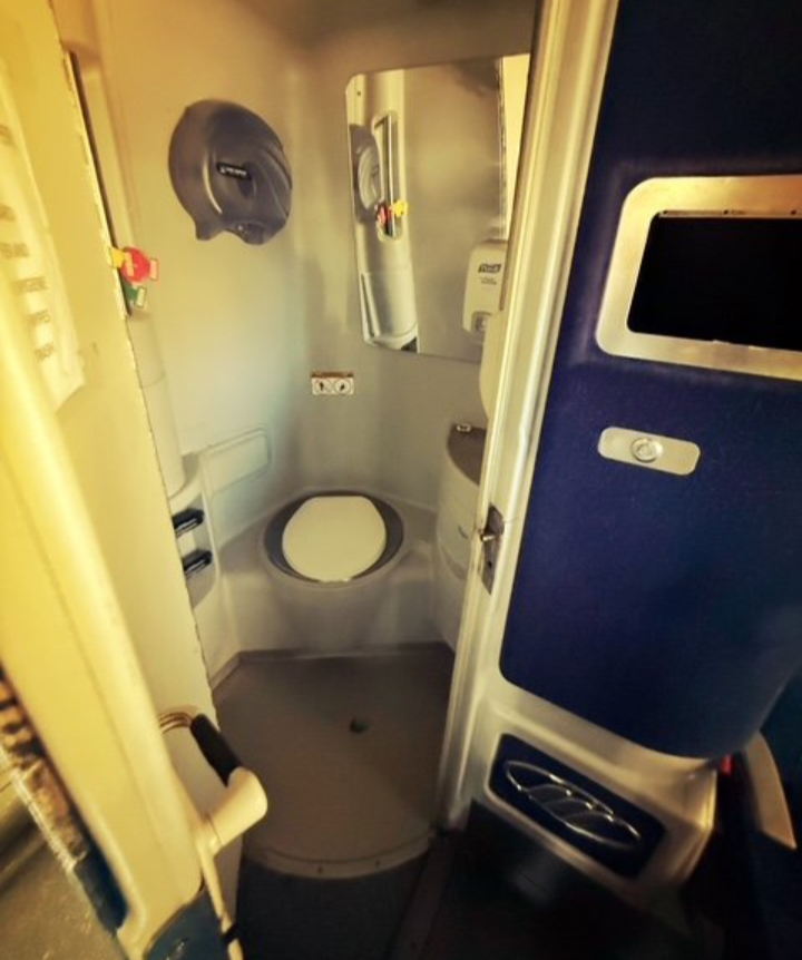 2012 MCI J4500 Motorcoach