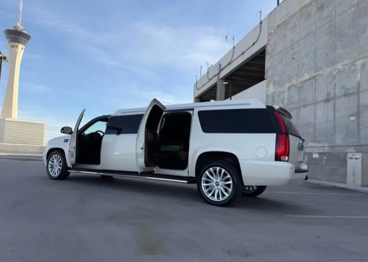 2013 Chevrolet Suburban Escalade Limo