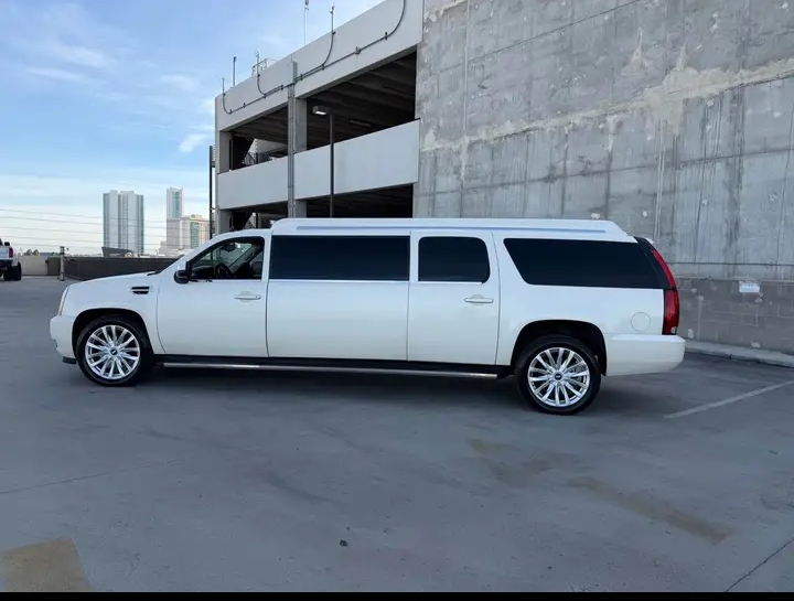 2013 Chevrolet Suburban Escalade Limo