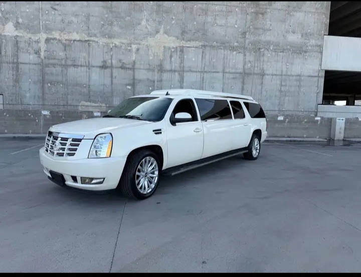 2013 Chevrolet Suburban Escalade Limo
