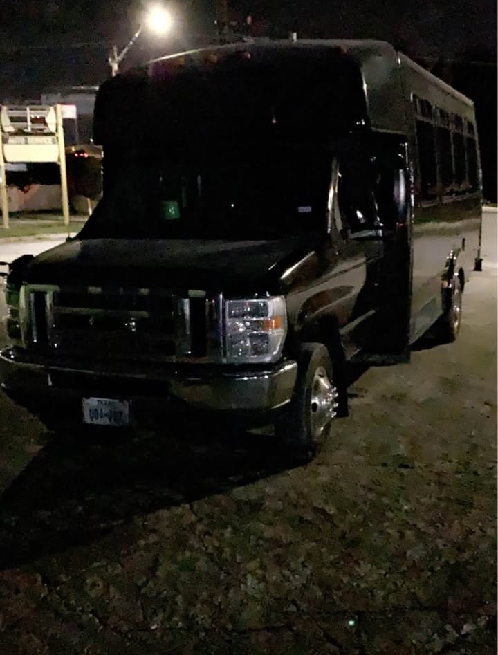 2023 Ford E-450 Party Bus