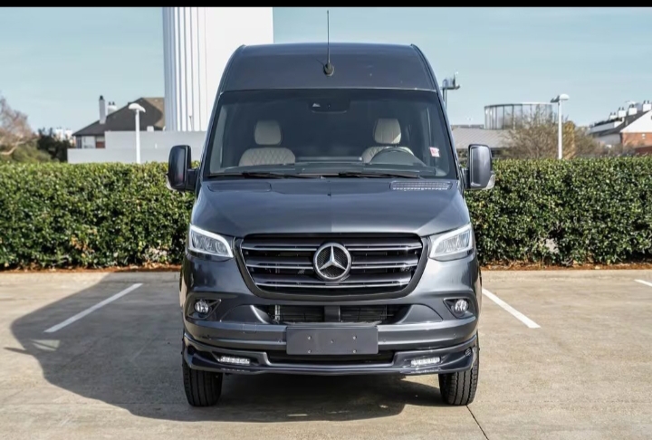 2023 Mercedes Benz Sprinter