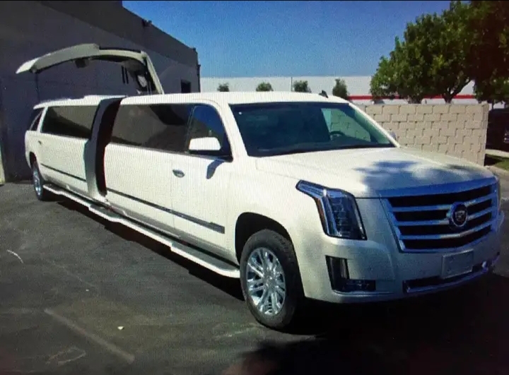 2015 Cadillac Escalade Limousine