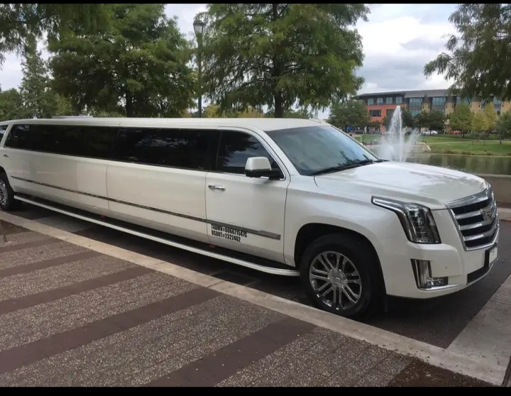 2015 Cadillac Escalade Limousine