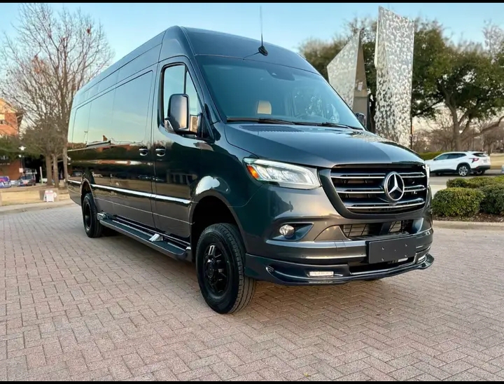 2023 Mercedes Benz Sprinter