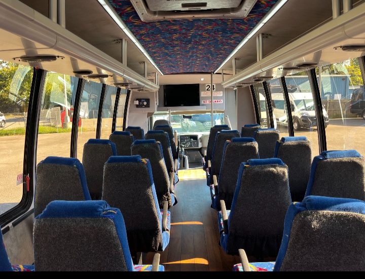 2014 International Turtle Top Shuttle Bus