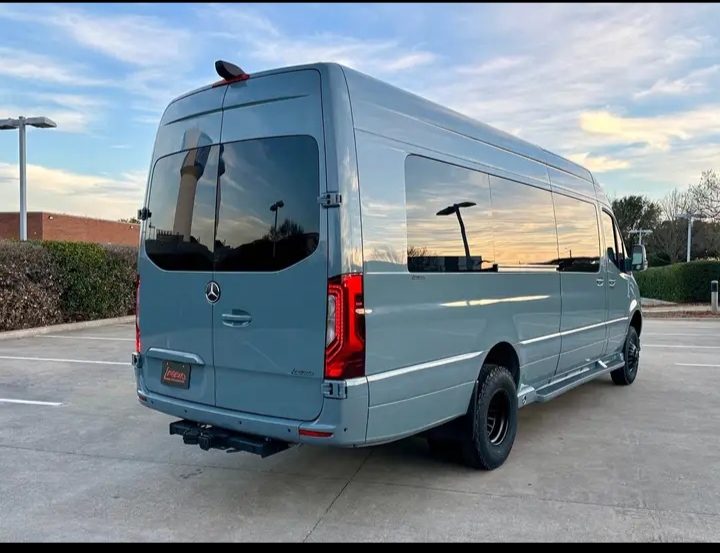 2024 Mercedes Benz Sprinter