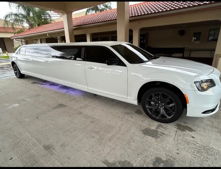 2003 Chrysler 300 Limousine