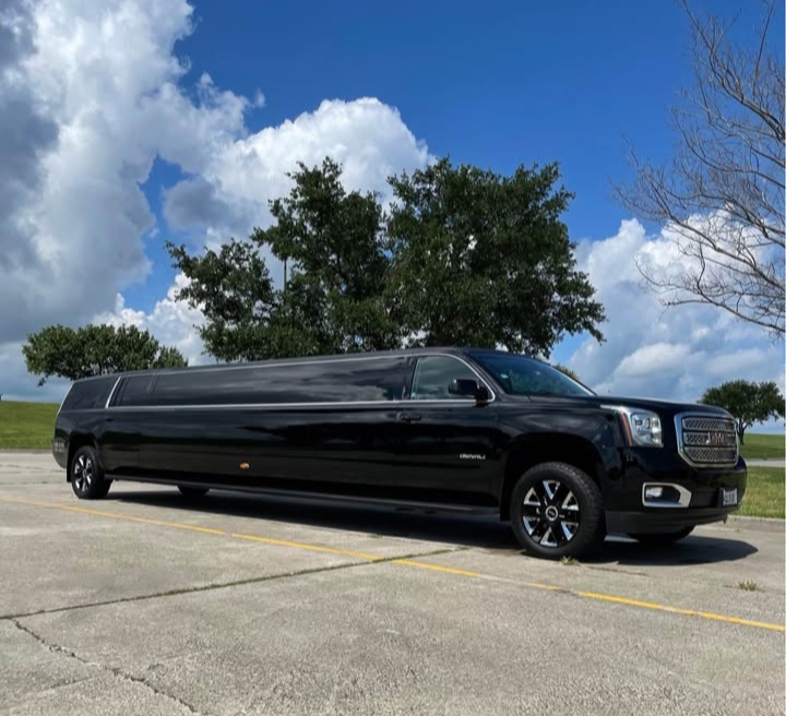 2018 GMC Yukon XL SUV Limousine