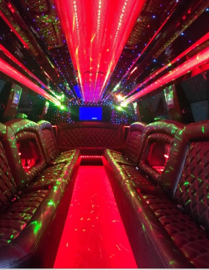 2018 GMC Yukon XL SUV Limousine