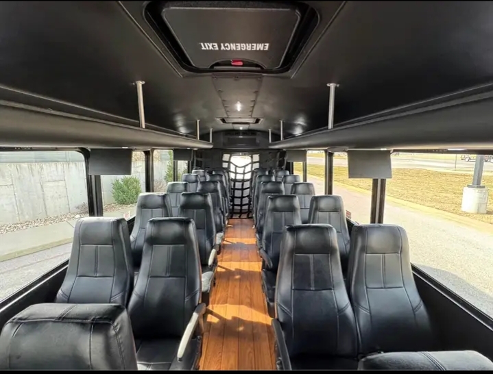 2015 Ford E-450 Shuttle Bus