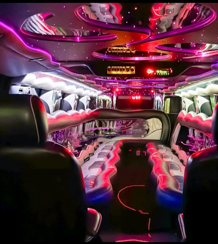 2004 Hummer H2 Limousine