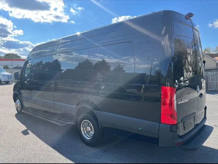 2025 Mercedes Benz Sprinter