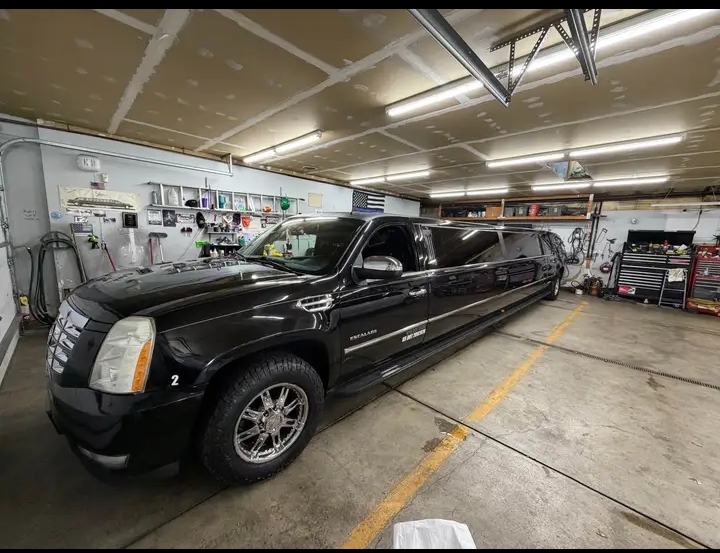2008 Cadillac Escalade Limousine