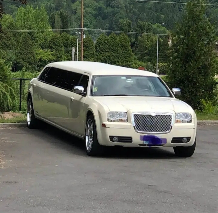 2007 Chrysler 300 Limousine